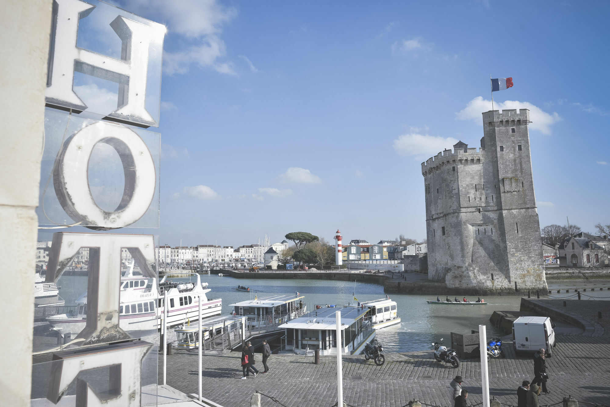 Maisons Du Monde Hotel & Suites - La Rochelle Vieux Port Esterno foto