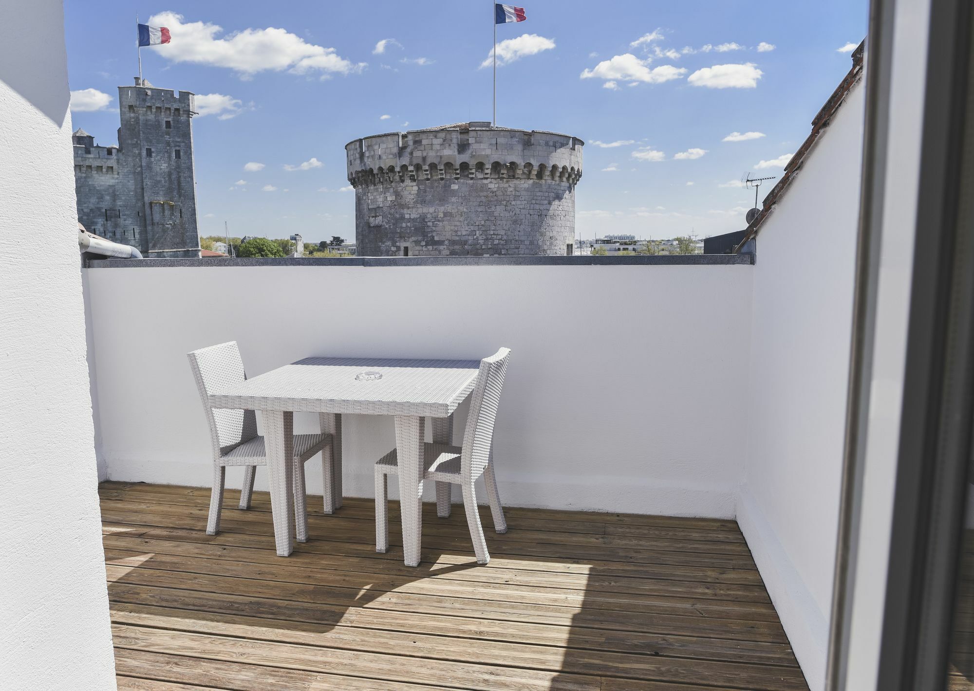 Maisons Du Monde Hotel & Suites - La Rochelle Vieux Port Esterno foto